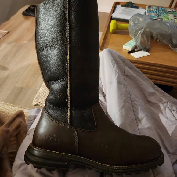 UGG Brown And Black Two Toned  Winter & R - Picture 10 of 12